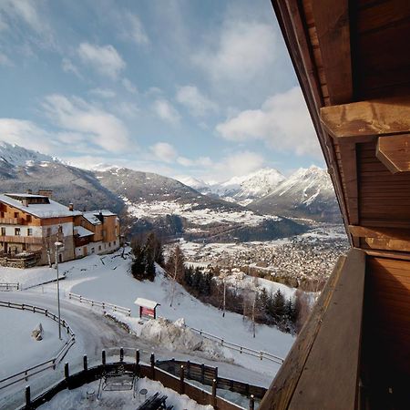 Hotel Vallechiara Bormio Exteriör bild