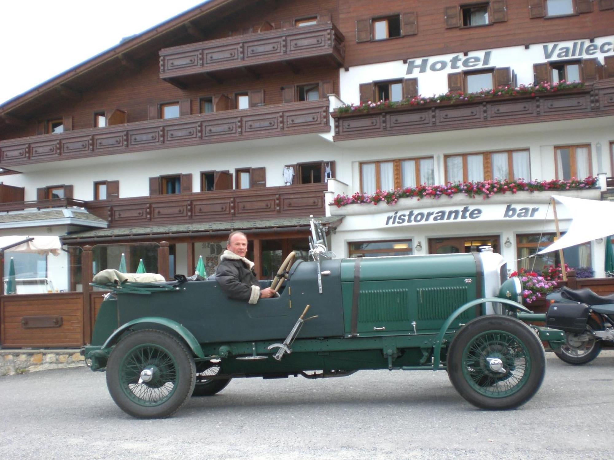 Hotel Vallechiara Bormio Exteriör bild