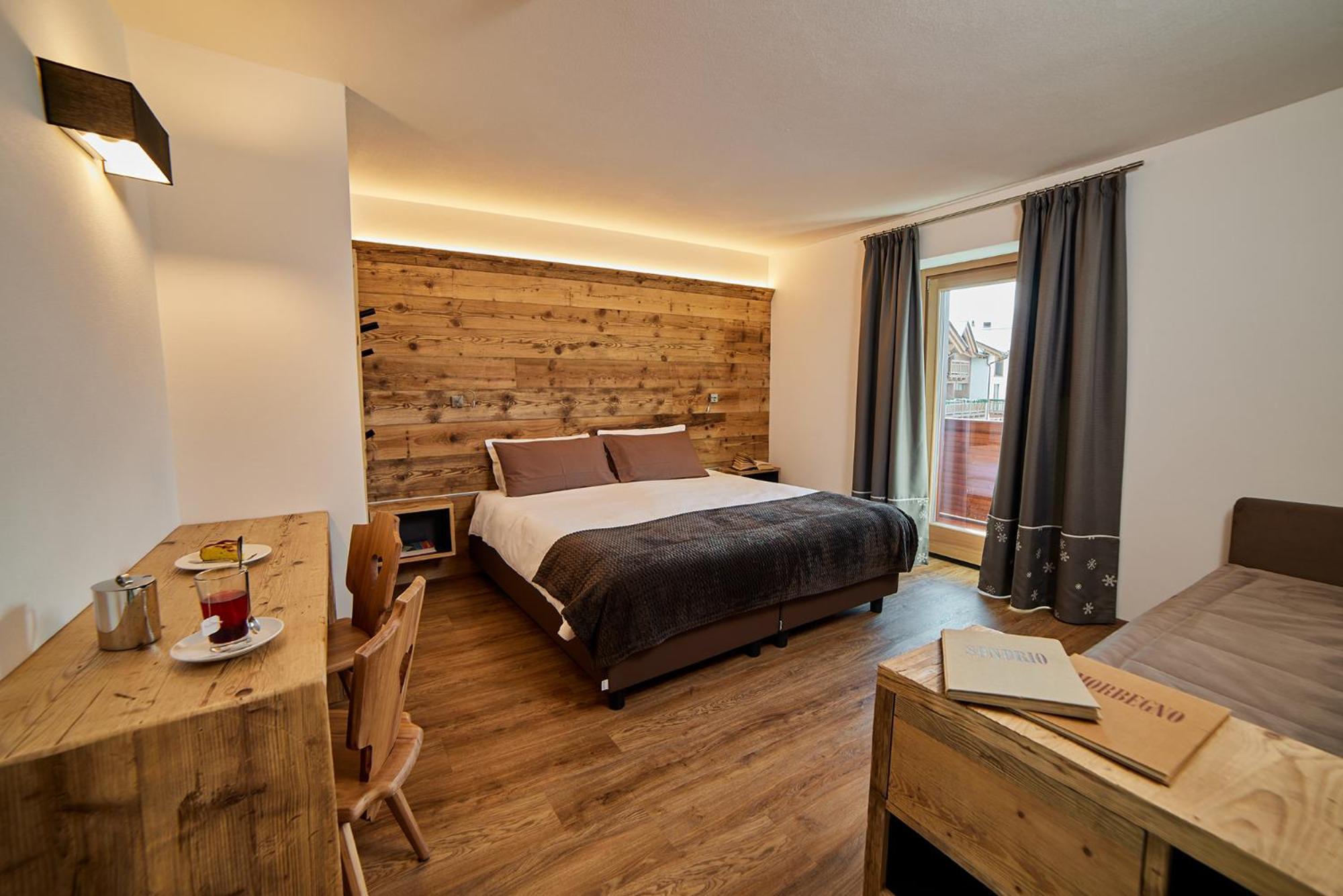 Hotel Vallechiara Bormio Exteriör bild