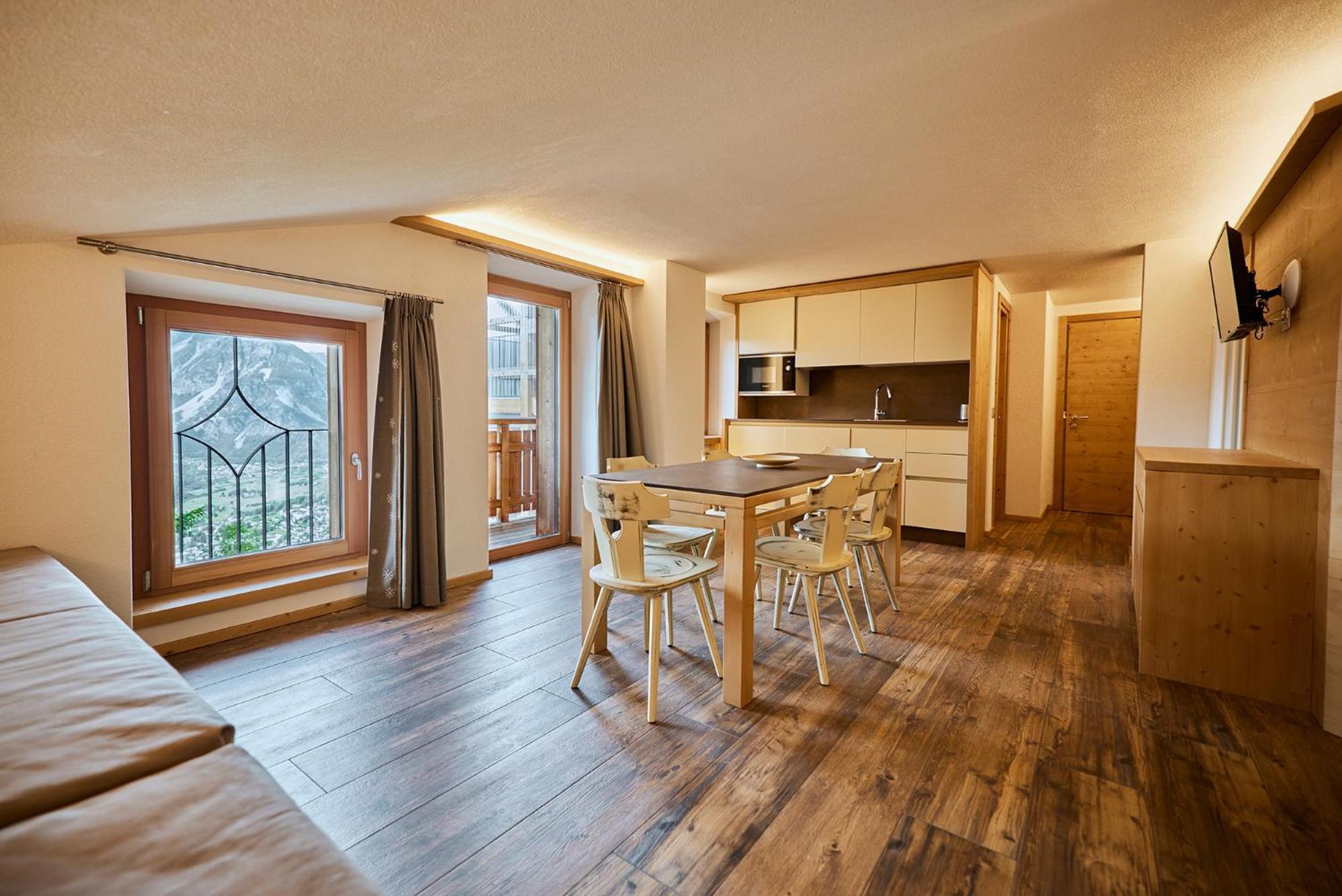 Hotel Vallechiara Bormio Exteriör bild