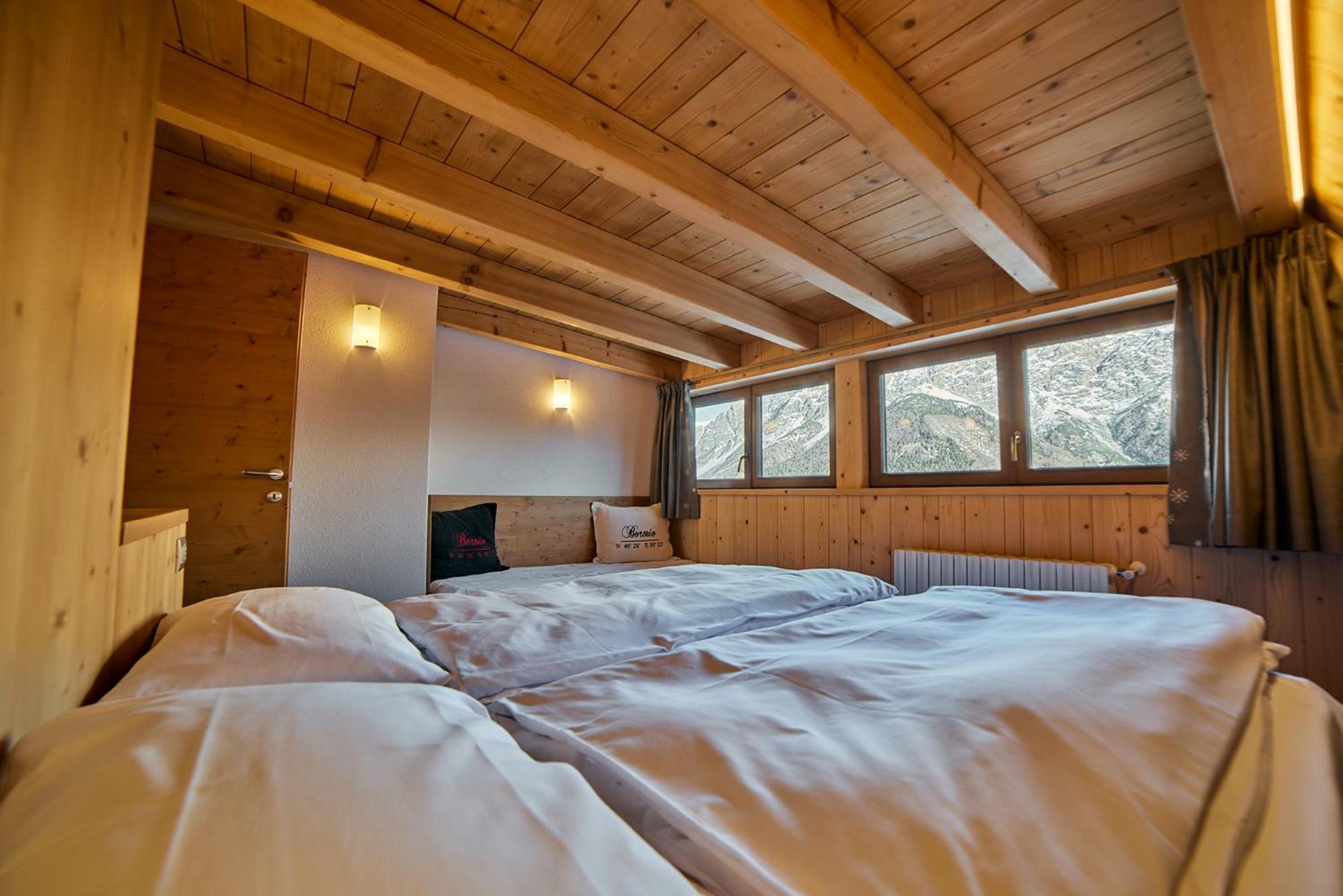 Hotel Vallechiara Bormio Exteriör bild