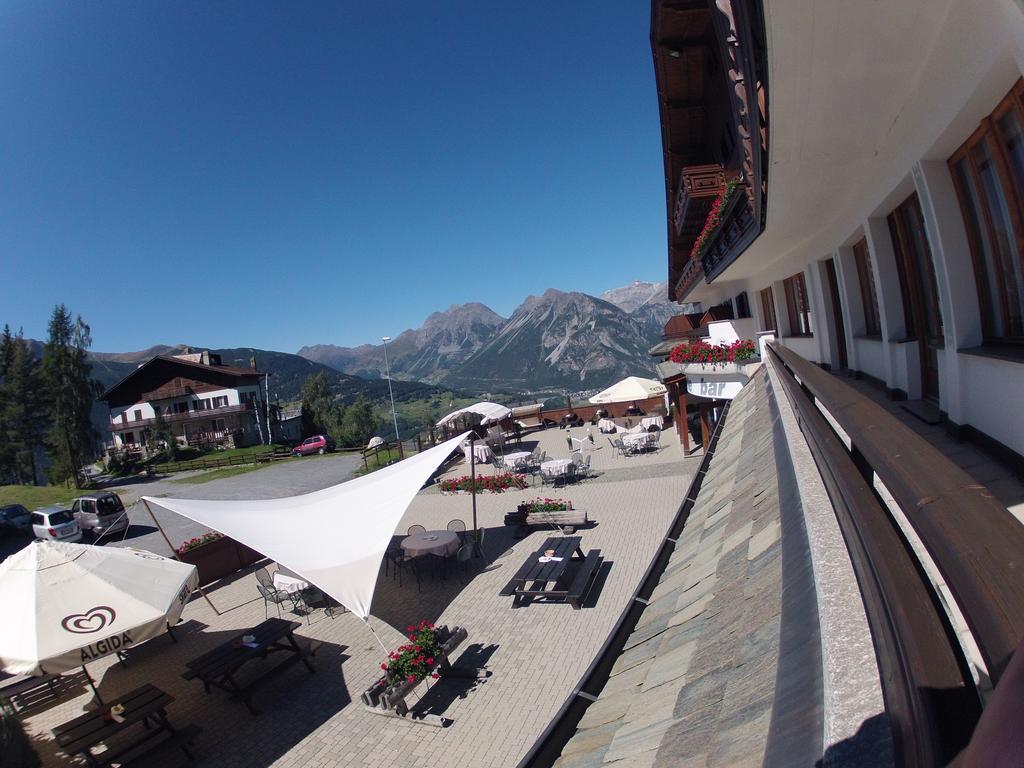 Hotel Vallechiara Bormio Exteriör bild